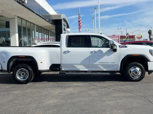 Used 2020 GMC Sierra 3500 Denali w/ Denali Ultimate Package AWD/4WD image 3