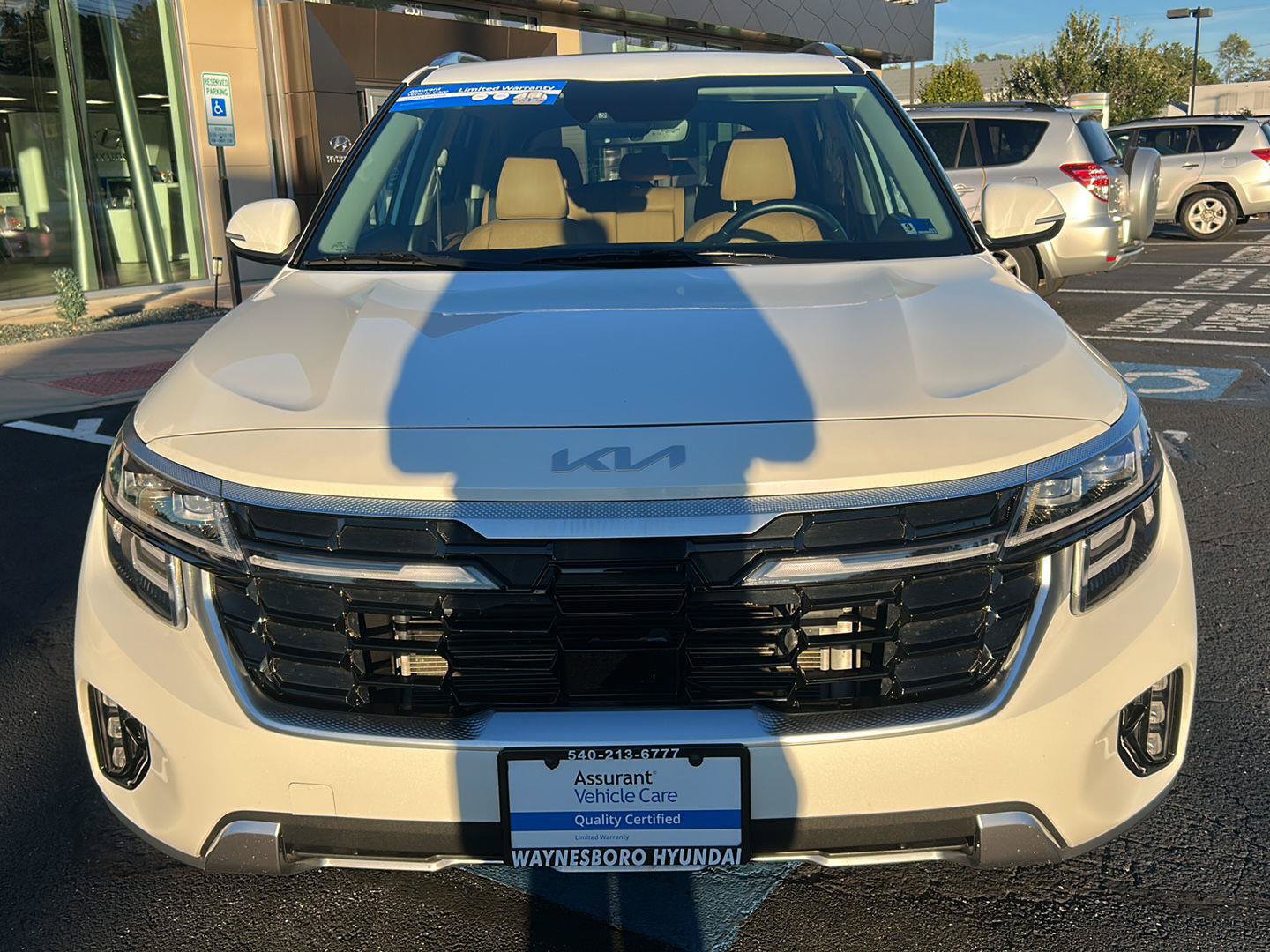 Used 2024 Kia Seltos SX w/ SX Sunroof Package AWD/4WD image 11