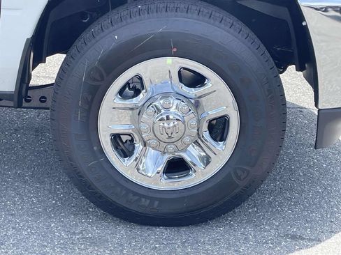 New 2026 RAM 2500 Tradesman w/ Chrome Appearance Group AWD/4WD image 9