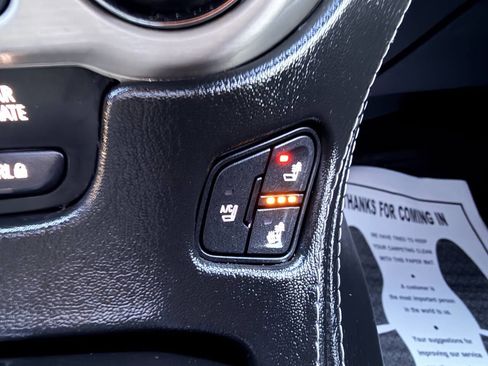 Used 2016 GMC Yukon XL Denali w/ Open Road Package image 14