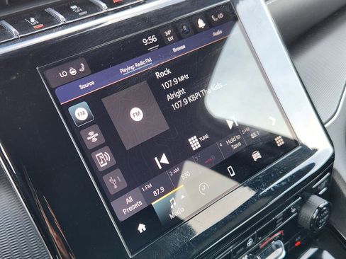 Used 2023 Jeep Grand Cherokee L Altitude image 21