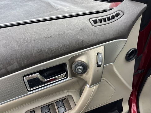 Used 2013 Lincoln MKX FWD image 12