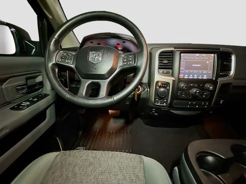 Used 2018 RAM 1500 Big Horn image 33