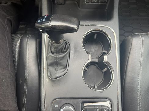 Used 2020 Dodge Durango R/T w/ Blacktop Package AWD/4WD image 17