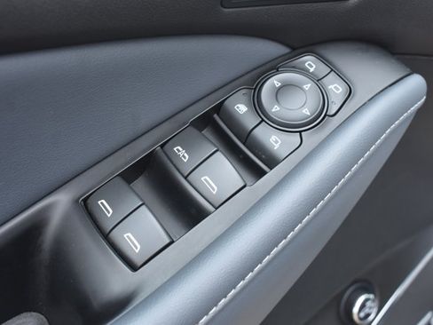 Used 2024 Buick Enclave Premium AWD/4WD image 11