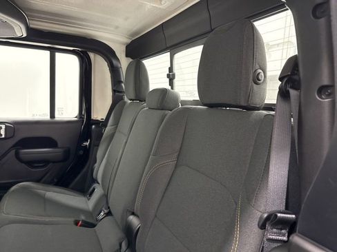 New 2026 Jeep Gladiator Sport AWD/4WD image 14