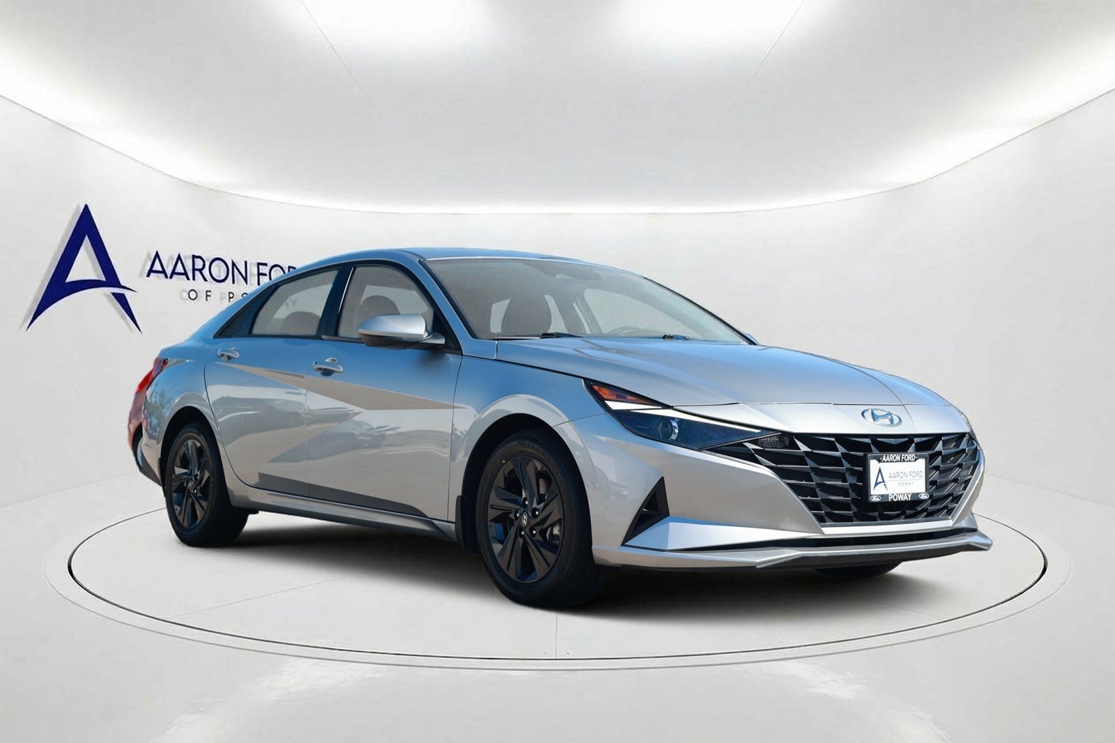 Used 2023 Hyundai Elantra SEL FWD image 3