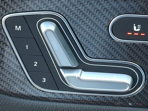 Certified 2023 Mercedes-Benz GLB 250 GLB 250 image 28