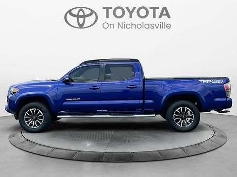 Used 2023 Toyota Tacoma TRD Sport w/ TRD Premium Sport Package AWD/4WD image 2