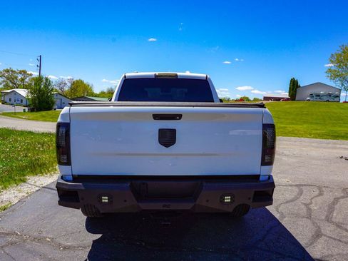 Used 2018 RAM 1500 Express w/ Express Value Package AWD/4WD image 4