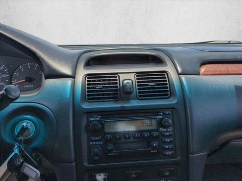 Used 2001 Toyota Solara SE w/ Sport Trim Pkg FWD image 13