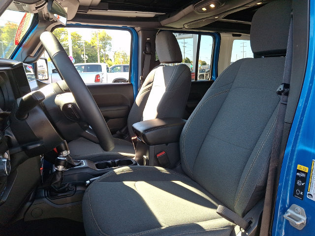 Used 2024 Jeep Wrangler Unlimited AWD/4WD image 13