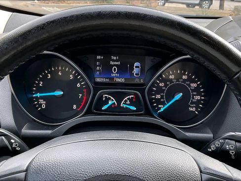 Used 2019 Ford Escape SEL image 25