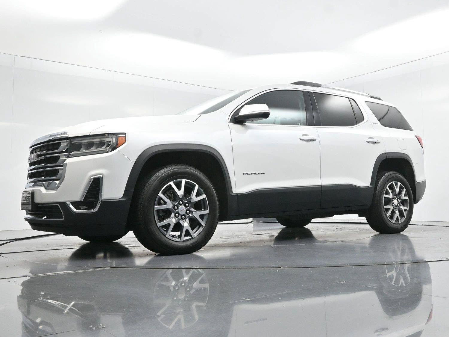 Used 2023 GMC Acadia SLT w/ LPO, Floor Liner Package AWD/4WD image 44