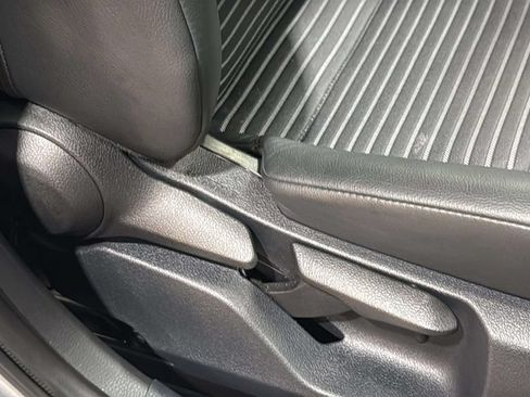 Used 2023 Toyota Camry SE AWD/4WD image 11