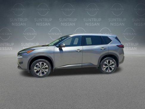 Used 2021 Nissan Rogue SV image 12
