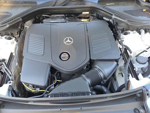 Used 2025 Mercedes-Benz GLC 300 image 28