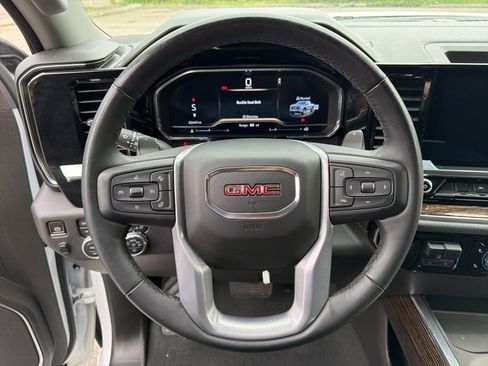 Used 2024 GMC Sierra 1500 Elevation AWD/4WD image 14