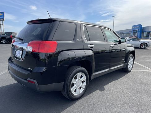 Used 2013 GMC Terrain SLE w/ LPO, Chrome Package AWD/4WD image 5