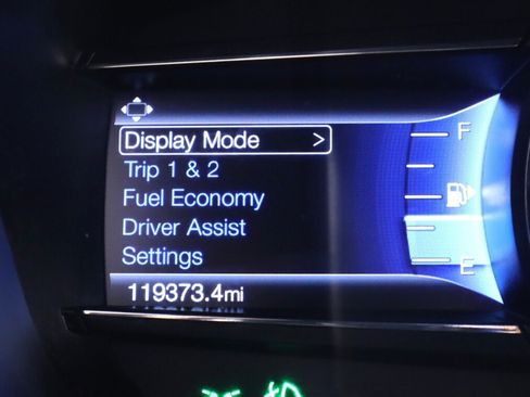 Used 2018 Ford Explorer XLT w/ Equipment Group 201A AWD/4WD image 15