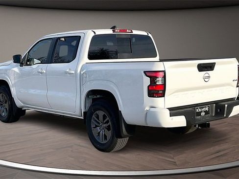 New 2026 Nissan Frontier SV w/ SV Convenience Package image 3