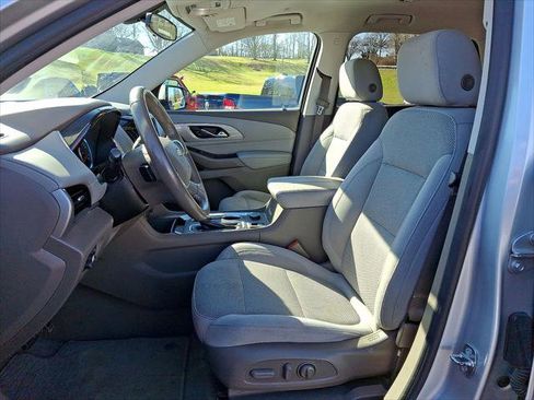 Used 2018 Chevrolet Traverse LT image 17