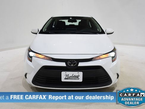 Used 2024 Toyota Corolla LE image 2
