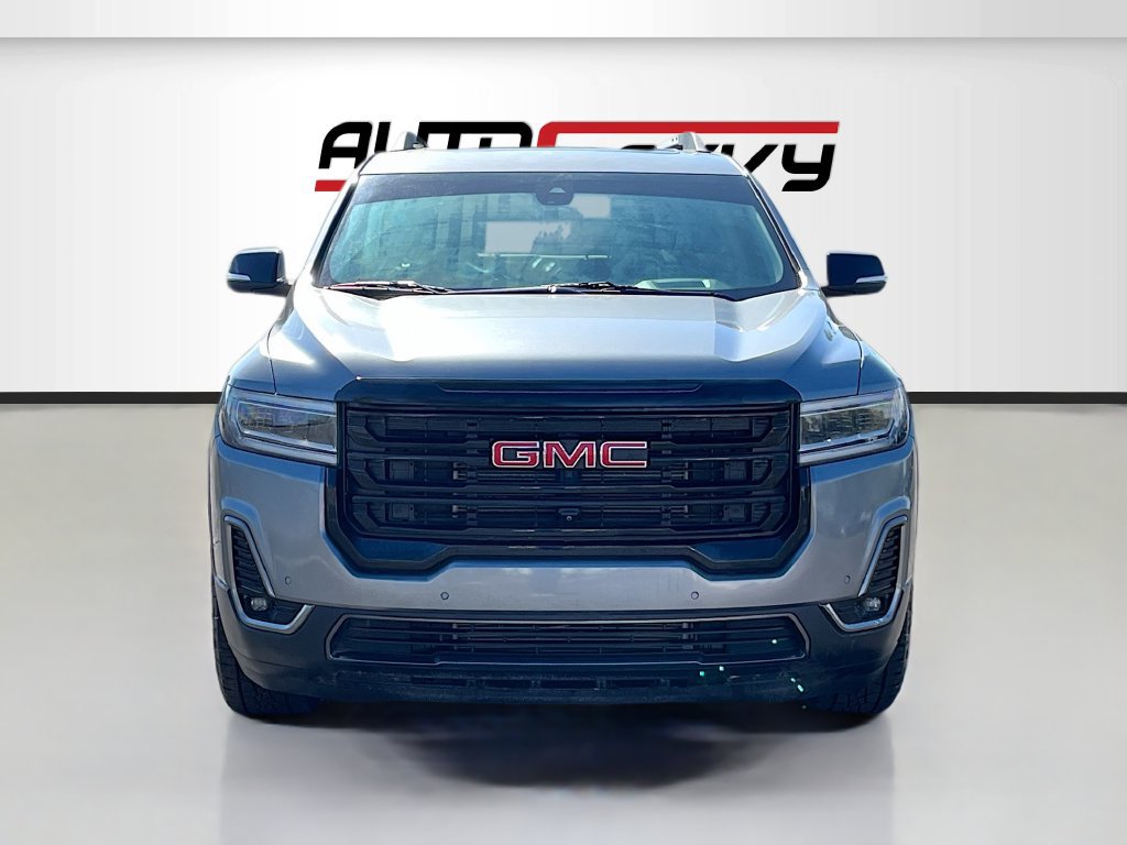Used 2022 GMC Acadia AT4 w/ Technology Package AWD/4WD image 2