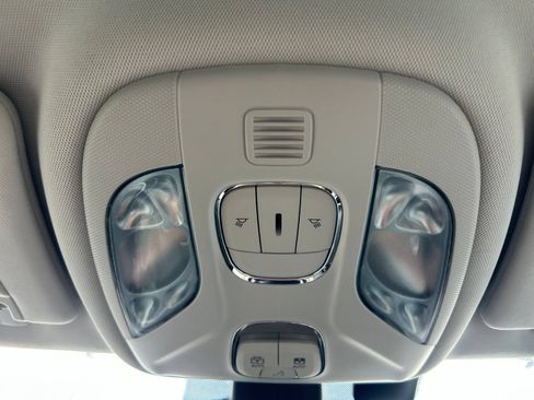 Certified 2020 Jeep Compass Latitude FWD image 32