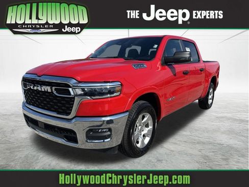 Used 2025 RAM 1500 Big Horn AWD/4WD image 1