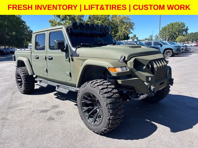 Used 2021 Jeep Gladiator Mojave w/ Trailer Tow Package AWD/4WD image 1
