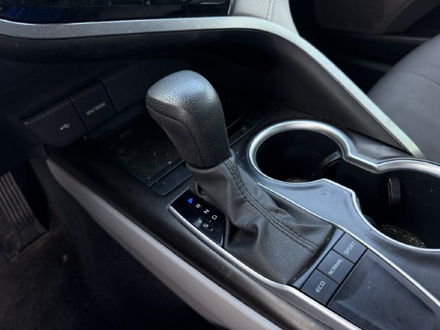 Used 2023 Toyota Camry LE w/ Convenience Package FWD image 15