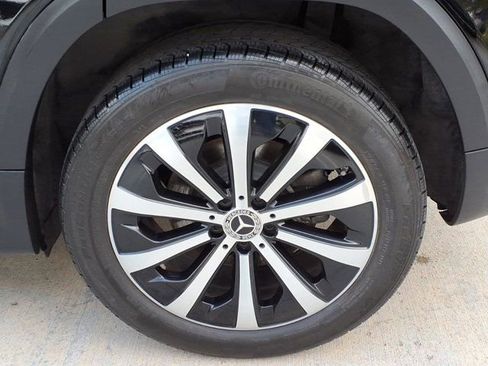 Used 2022 Mercedes-Benz GLB 250 image 9