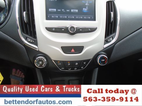 Used 2018 Chevrolet Cruze LS FWD image 12