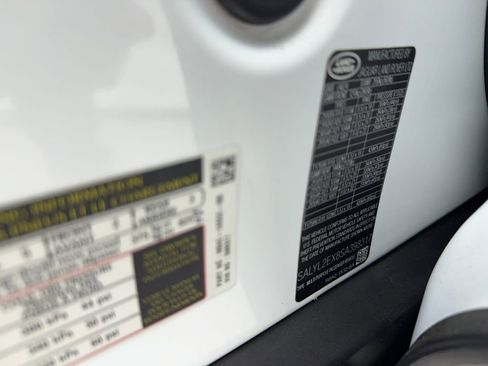 Used 2025 Land Rover Range Rover Velar Dynamic SE image 50