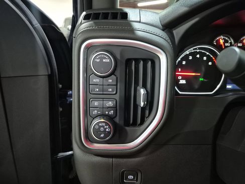 Certified 2022 Chevrolet Silverado 3500 LT w/ All Star Edition image 17