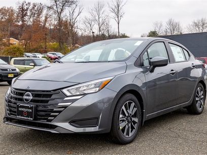 New 2025 Nissan Versa SV w/ Trunk Package