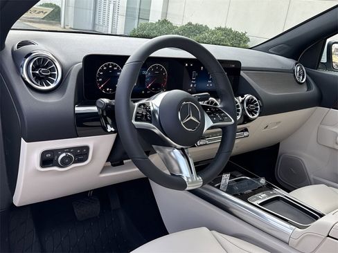 New 2026 Mercedes-Benz GLA 250 GLA 250 image 10