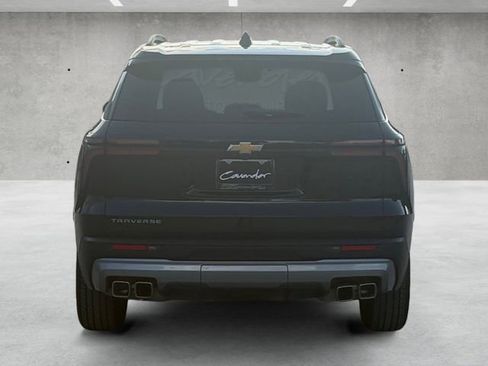 Used 2025 Chevrolet Traverse LT FWD image 15