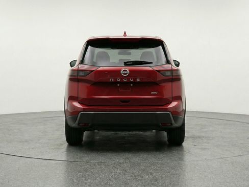 Used 2025 Nissan Rogue SV image 7