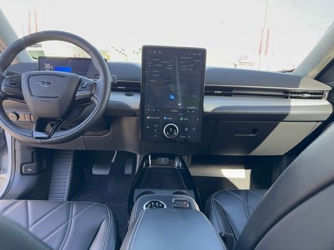 Certified 2023 Ford Mustang Mach-E Select image 27