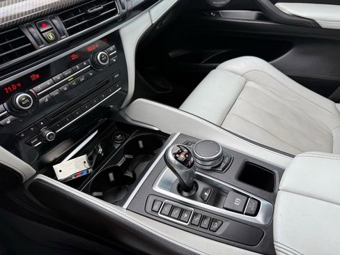 Used 2017 BMW X5 M AWD/4WD image 35