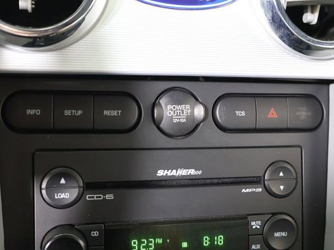 Used 2006 Ford Mustang GT Premium RWD image 32