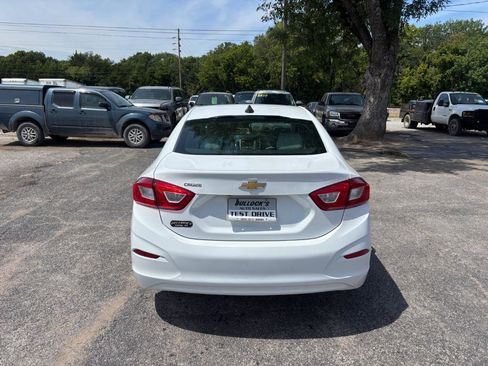 Used 2019 Chevrolet Cruze LS w/ LS Fleet Convenience Package image 4