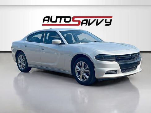 Used 2022 Dodge Charger SXT w/ Driver Convenience Group AWD/4WD image 1