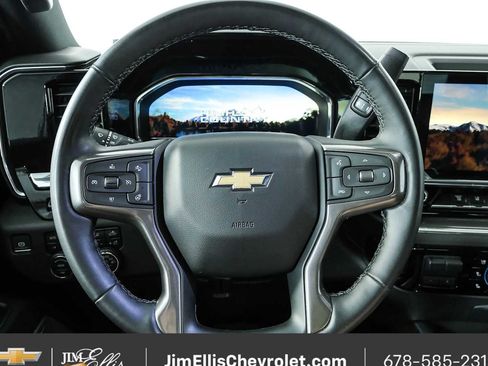 Used 2024 Chevrolet Silverado 2500 High Country w/ Technology Package AWD/4WD image 10