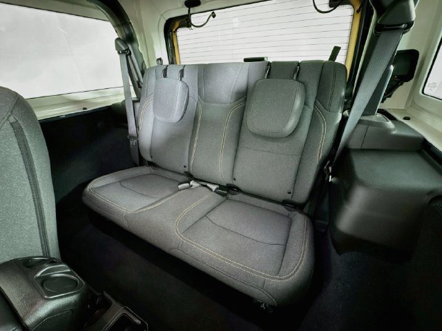 Used 2025 Jeep Wrangler Sport AWD/4WD image 26
