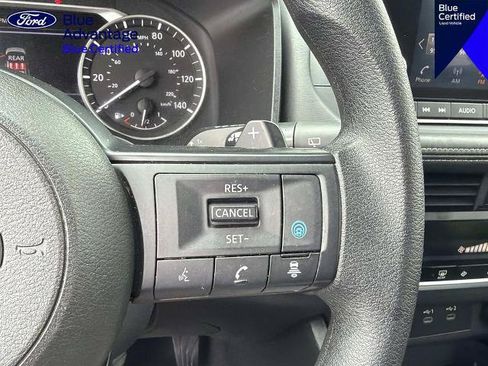 Used 2024 Nissan Rogue SV FWD image 21