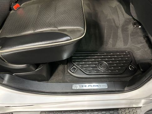 Used 2021 RAM 1500 Laramie image 92