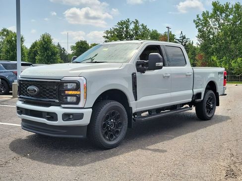 New 2026 Ford F250 XLT w/ XLT Premium Package AWD/4WD image 8